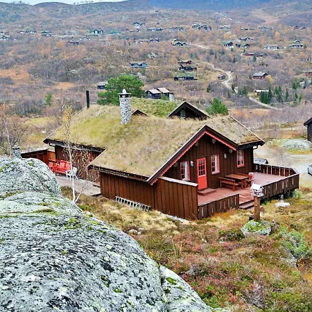 11 Person In Edland Vågsli